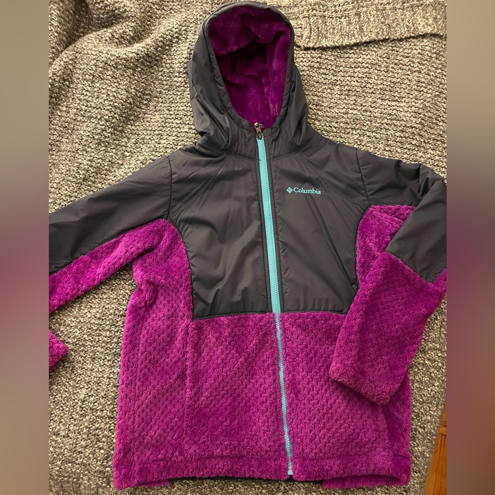 Columbia kids size L jacket/sweater.